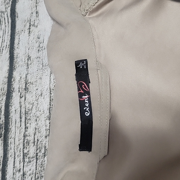 Event Trench Coat, Large - Picture 14 of 17